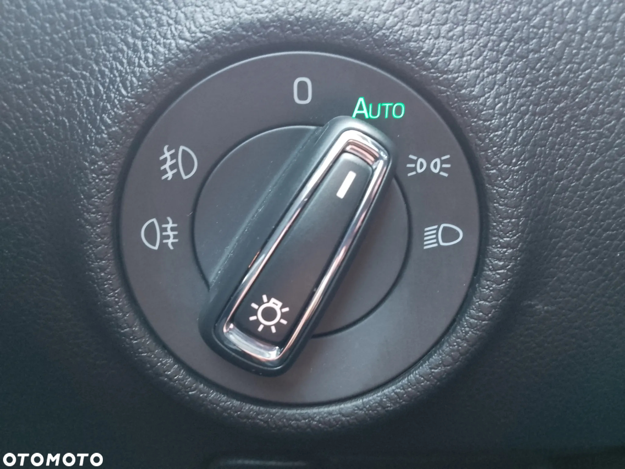 Skoda Superb 2.0 TDI SCR Style - 27