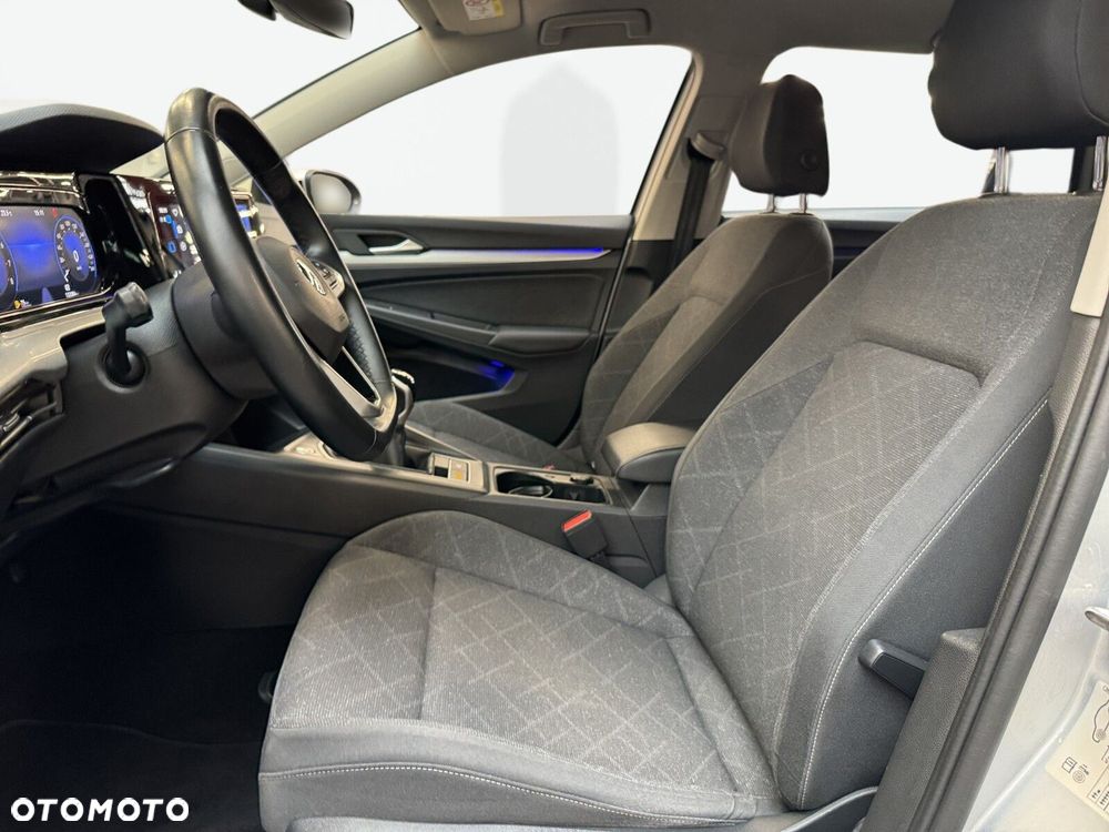 Volkswagen Golf Variant - 10