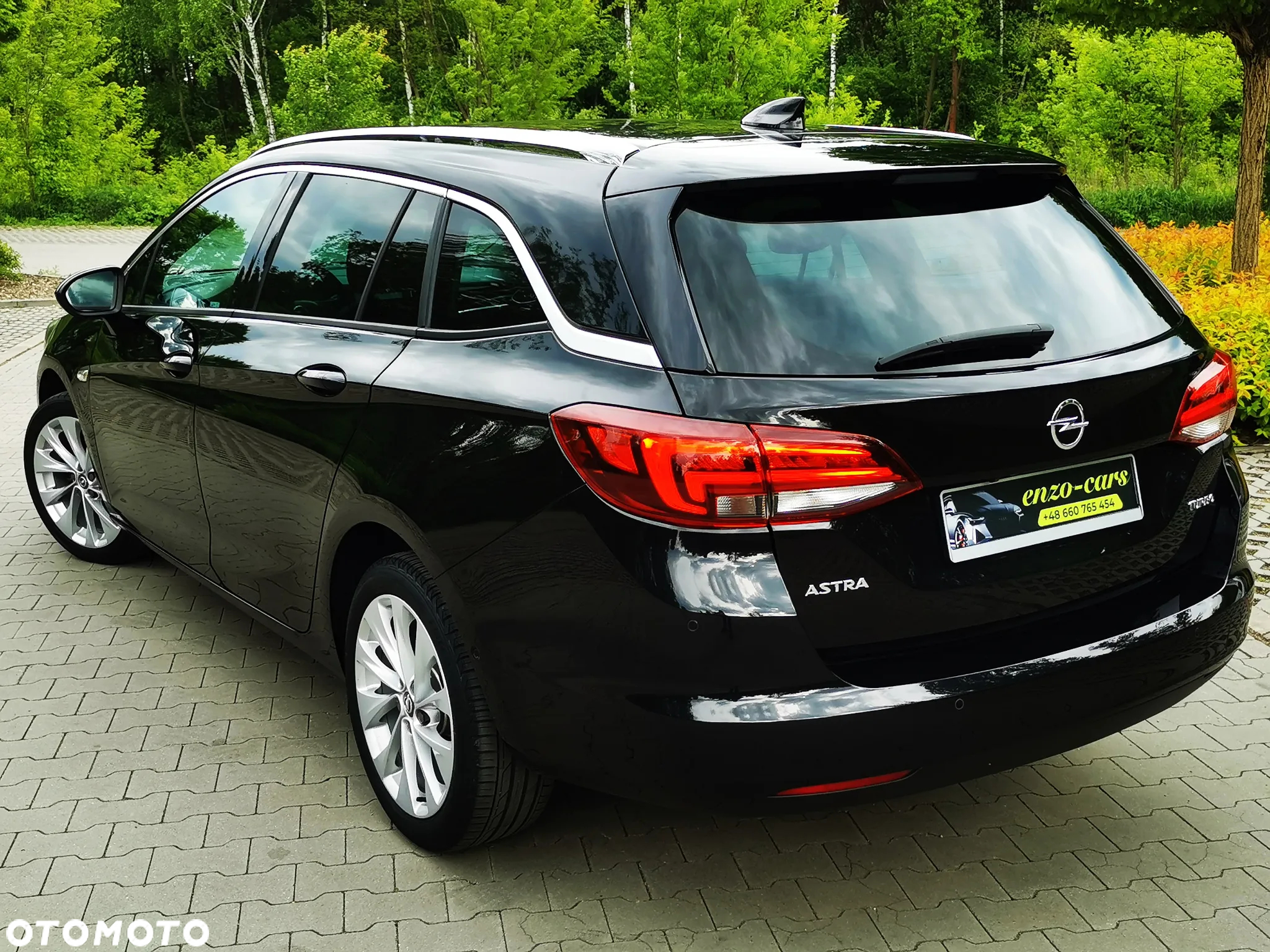 Opel Astra 1.4 Turbo Sports Tourer Innovation - 4