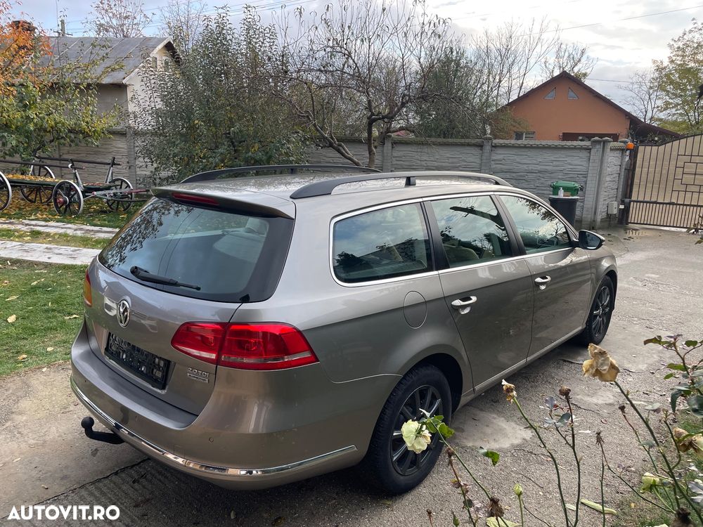 Volkswagen Passat - 4