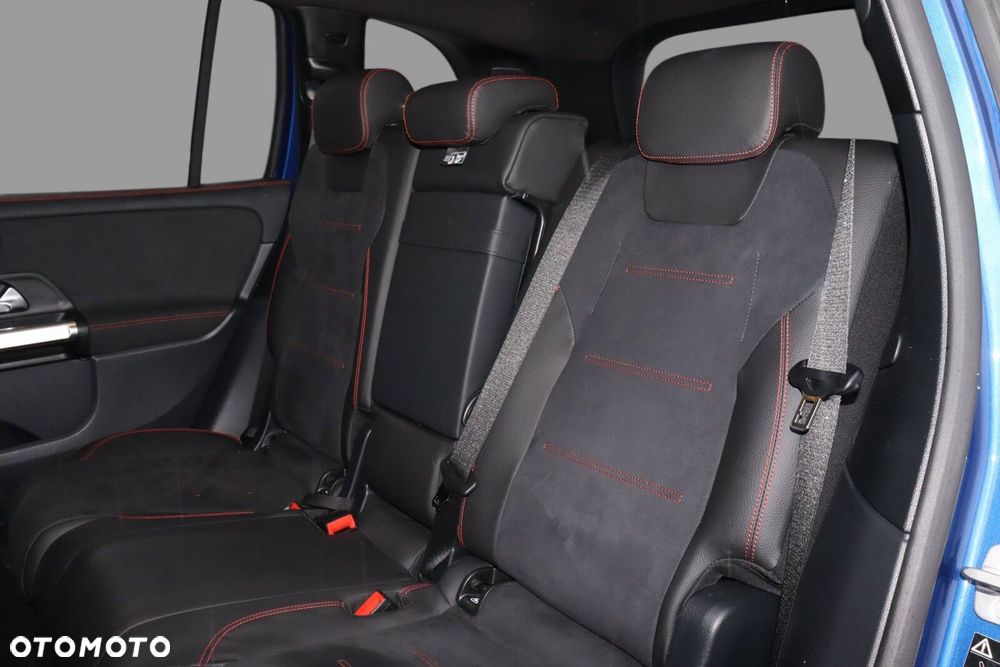 Mercedes-Benz GLB 200 AMG Line 7G-DCT - 17