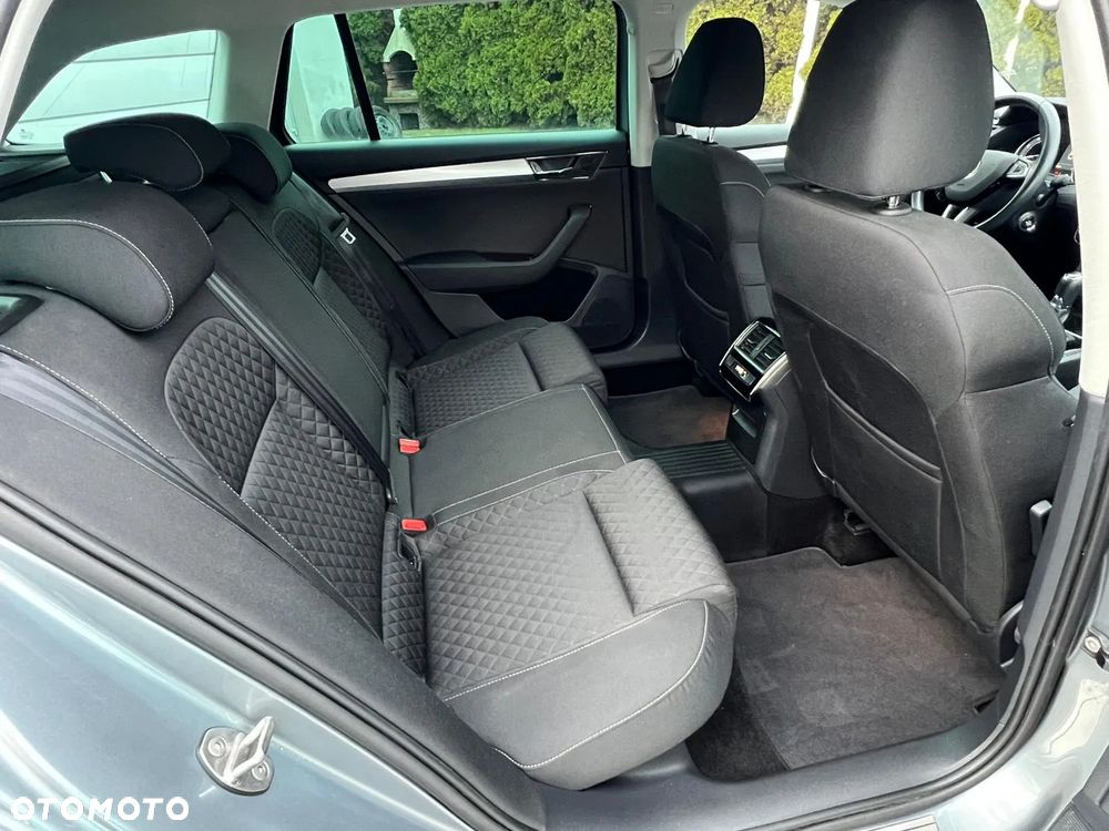 Skoda Superb 1.5 TSI ACT DSG Active - 15