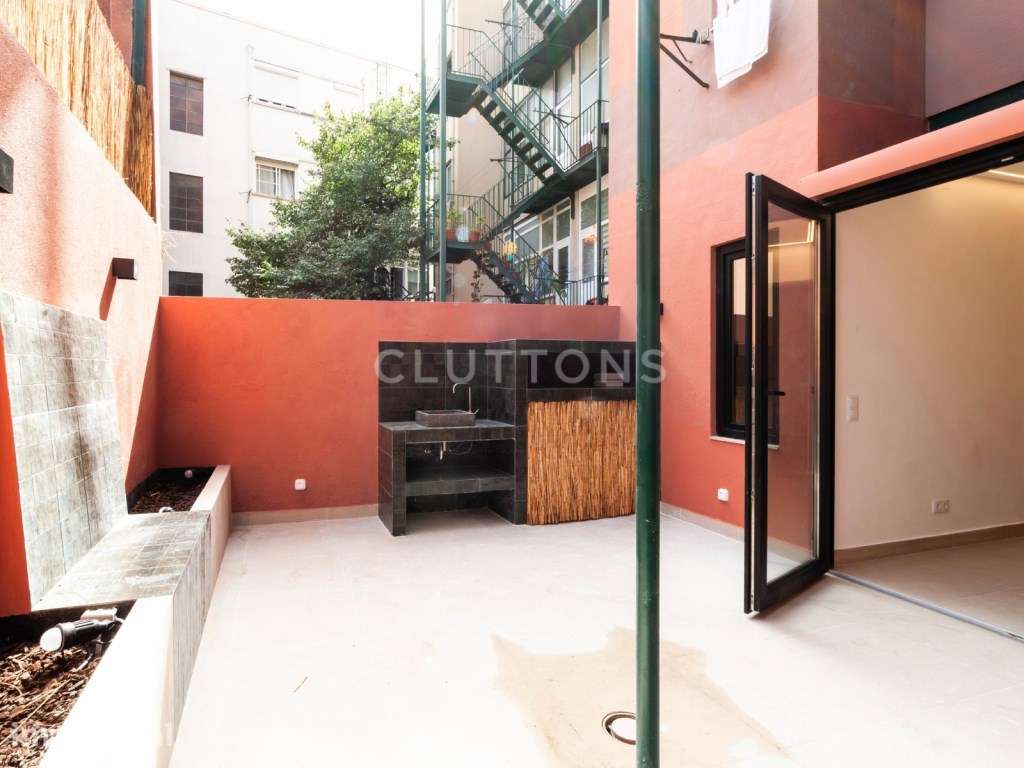 T2+1, remodelado, terraço 25 m2, perto da Alameda, Técnico e Saldan... - Grande imagem: 3/45