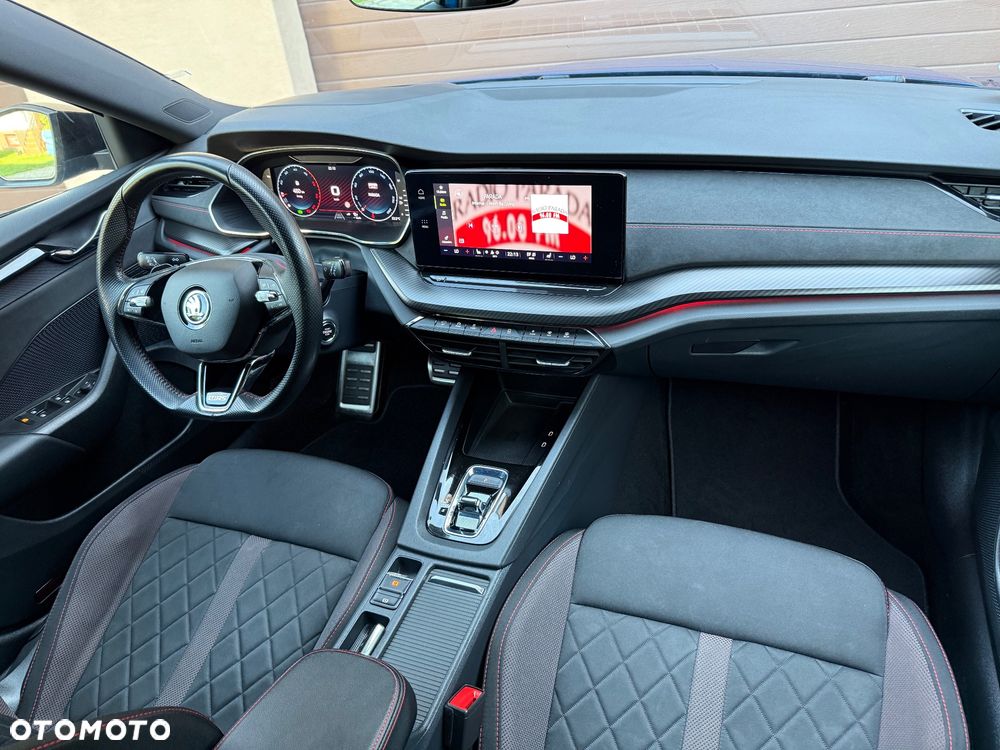 Skoda Octavia 2.0 TDI DSG RS - 23