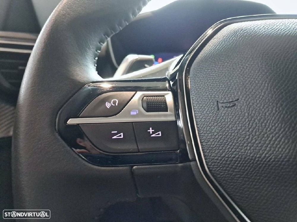 Peugeot 208 1.2 Hybrid Allure e-DCS6 - 14