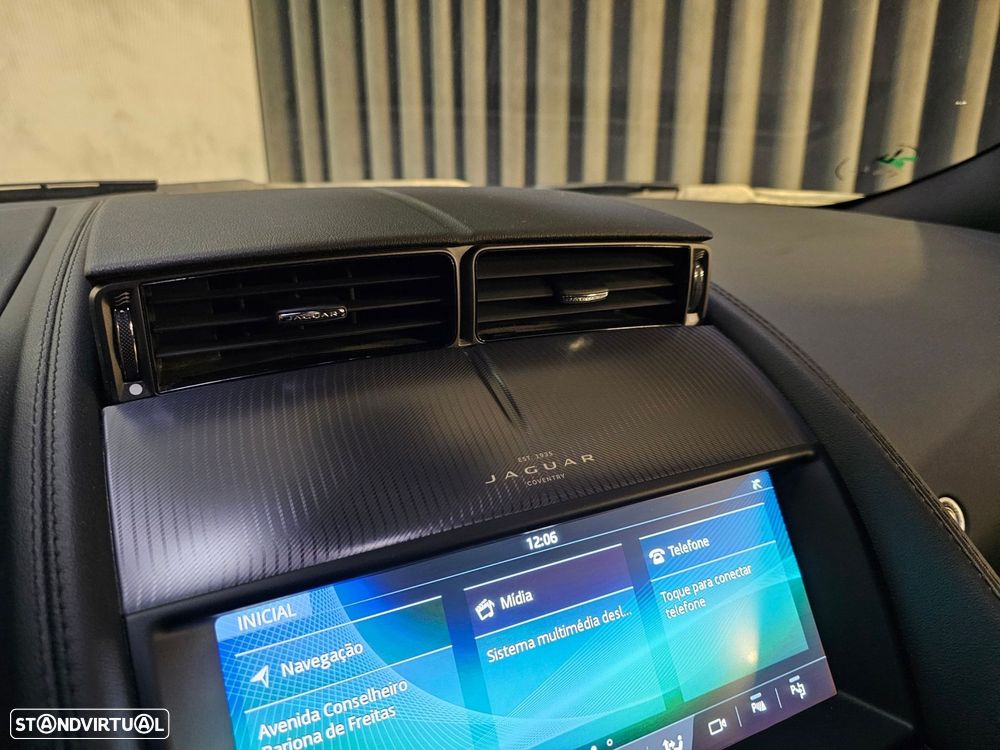 Jaguar F-Type 2.0 i4 R-Dynamic Black - 19