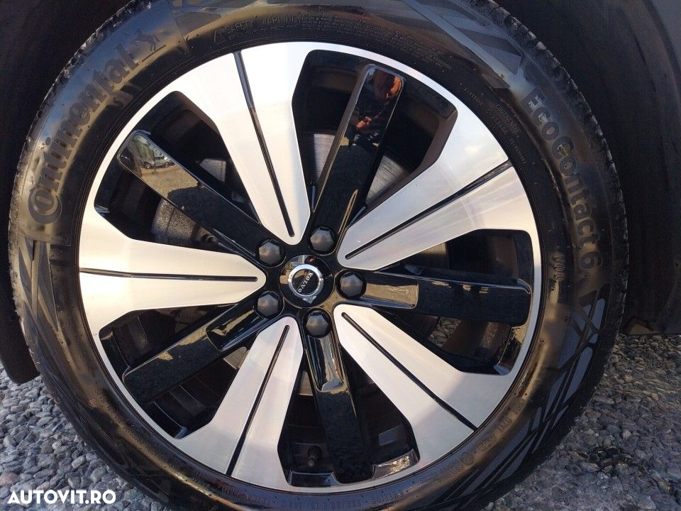 Volvo XC 40 - 23