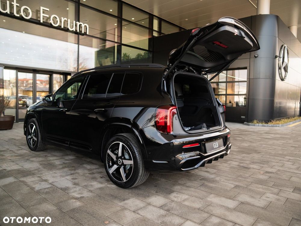 Mercedes-Benz GLB - 29