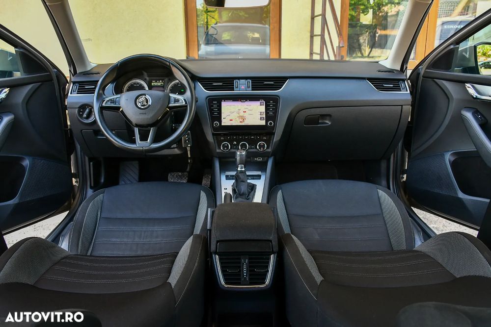 Skoda Octavia 1.6 TDI DSG Ambition - 7