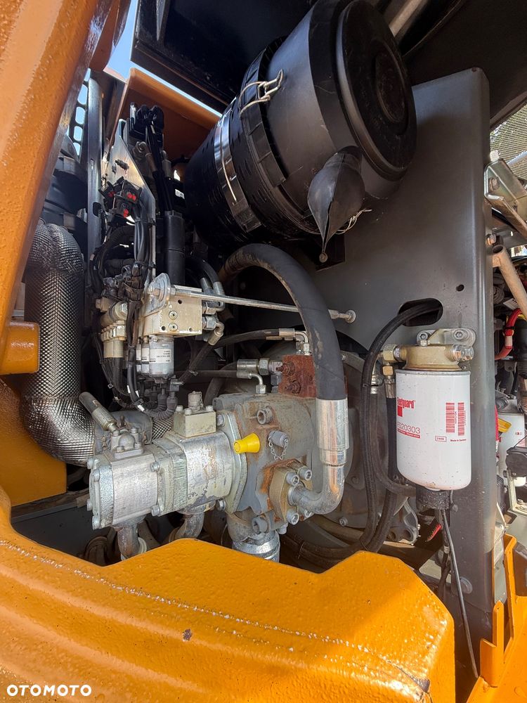 Liebherr 912 compact - 8