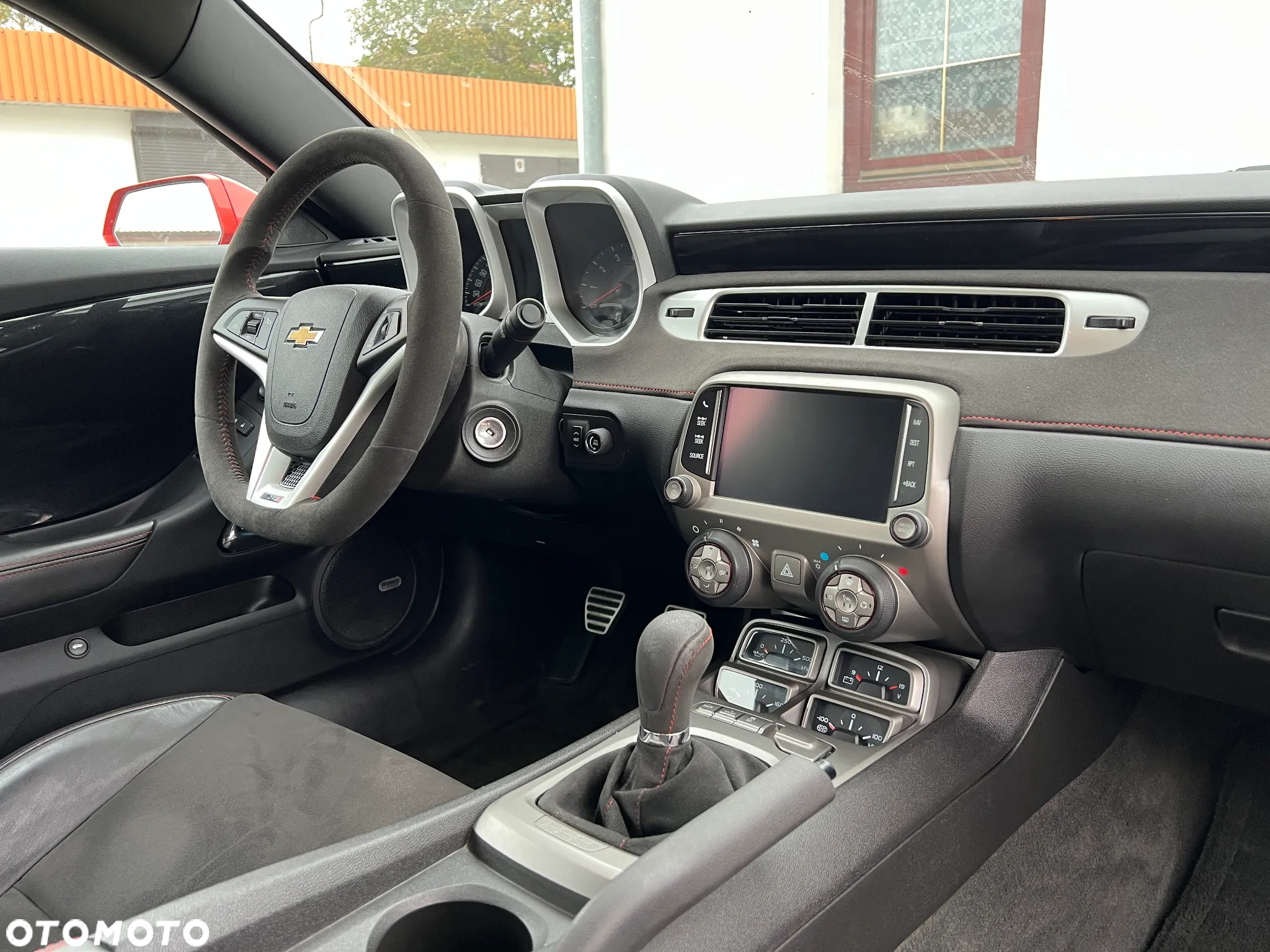 Chevrolet Camaro 6.2 V8 Coupe ZL1 - 9