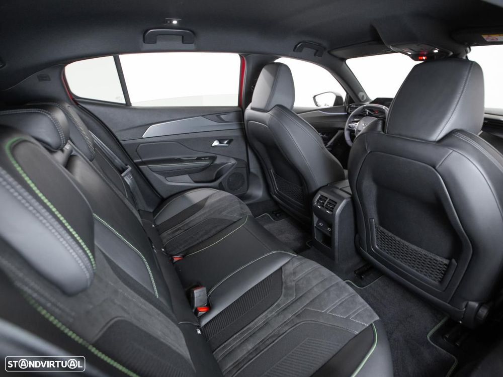 Peugeot 408 Plug-In Hybrid 225 e-EAT8 GT - 11