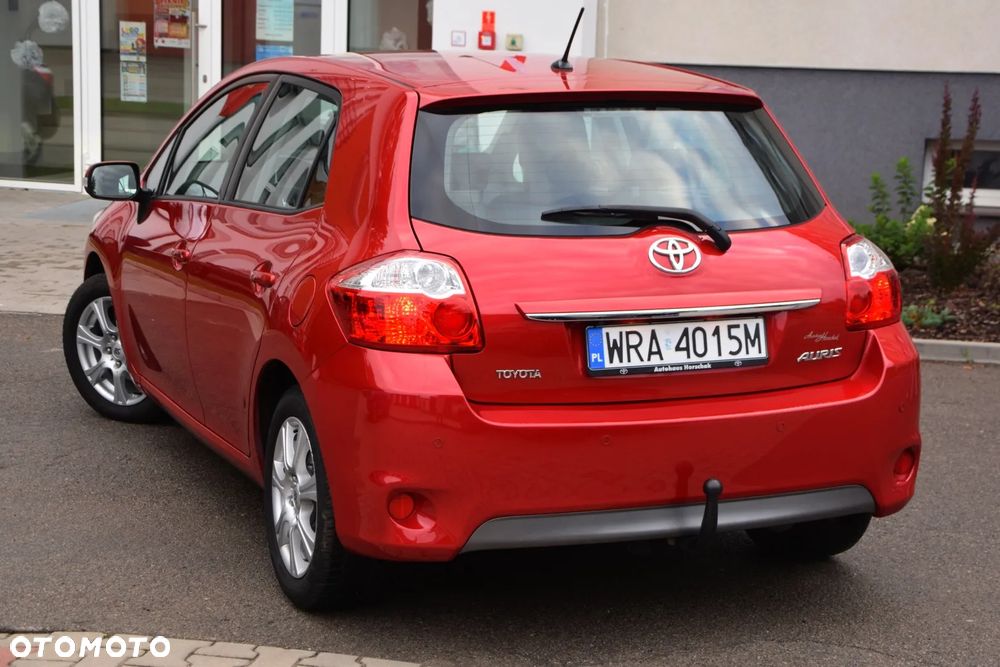 Toyota Auris 1.6 Premium MS - 11