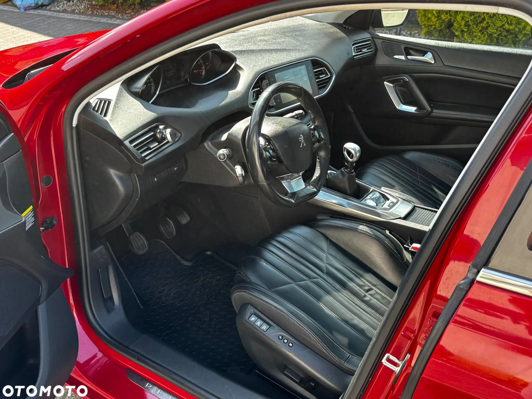 Peugeot 308 1.6 THP Active - 16