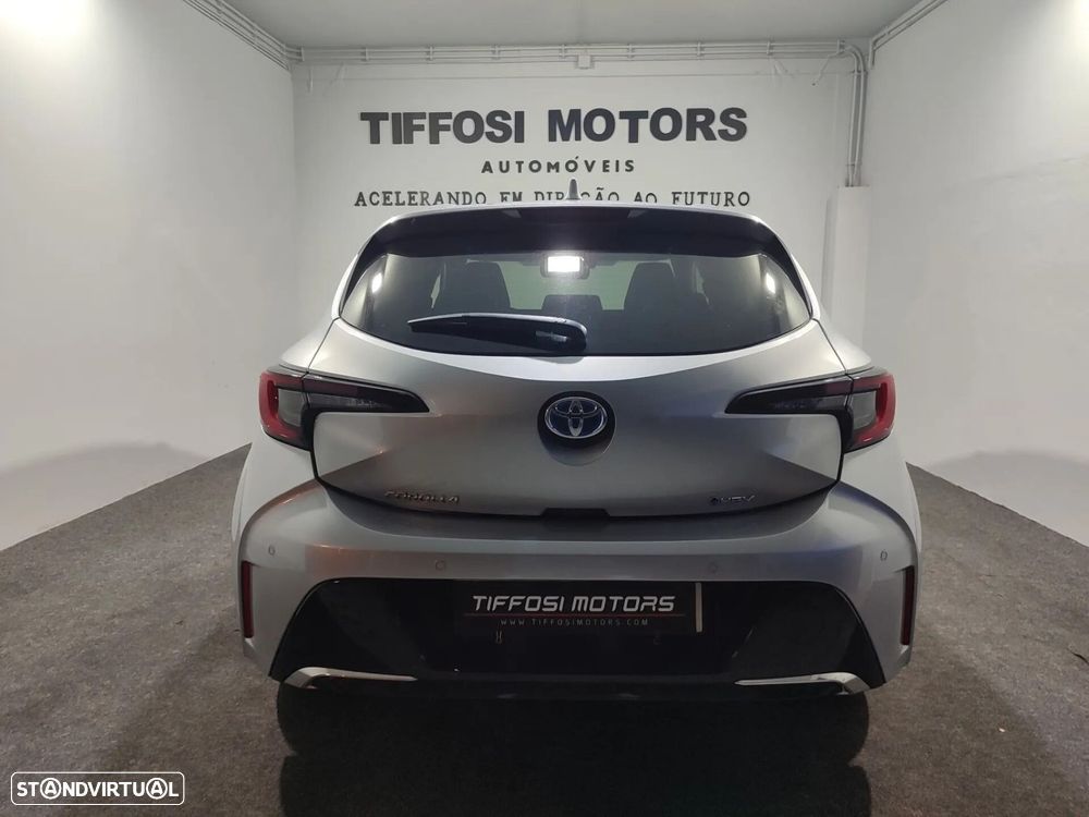 Toyota Corolla 1.8 Hybrid Exclusive - 8