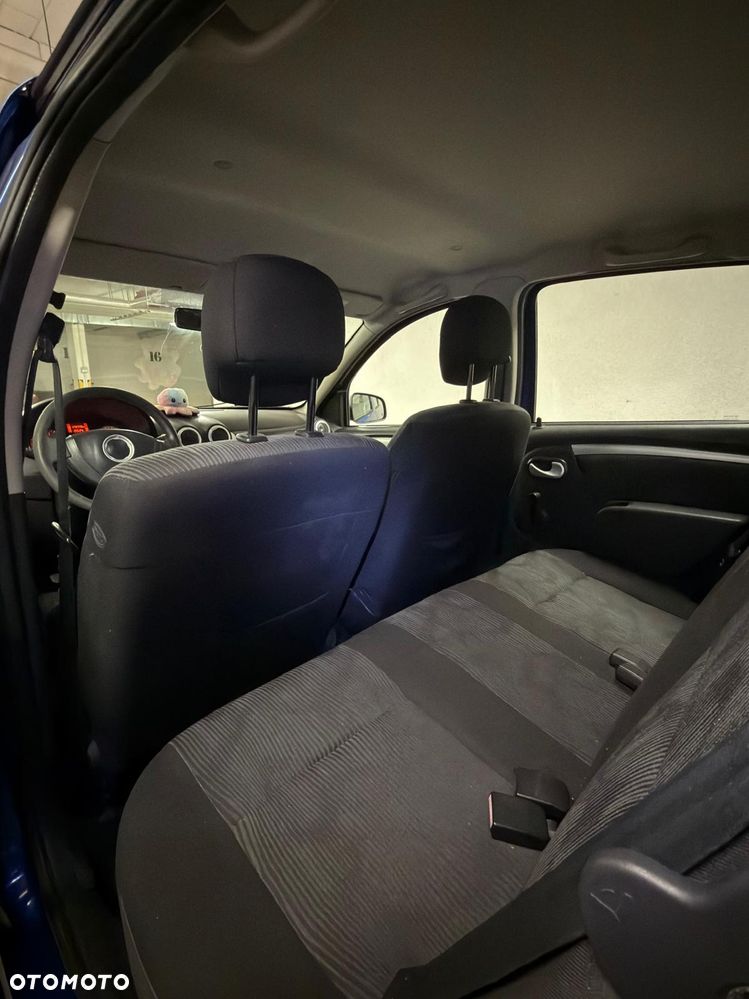 Dacia Sandero - 9
