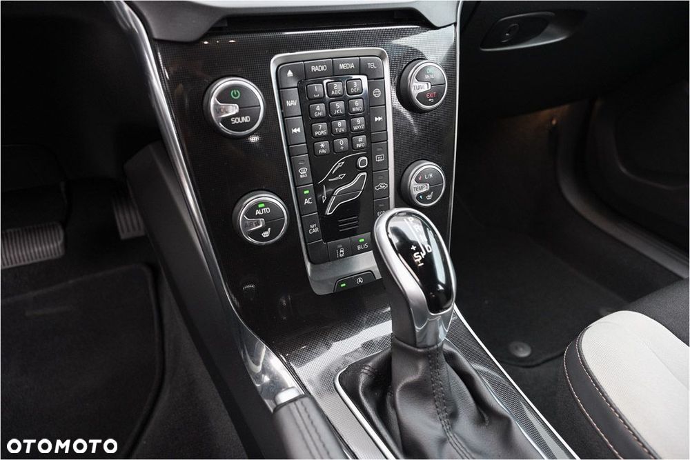 Volvo V40 Cross Country D3 Geartronic - 29