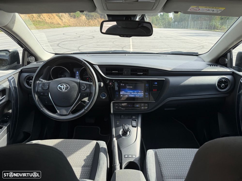 Toyota Auris 1.8 HSD Comfort +P.Techno+P.Sport - 5