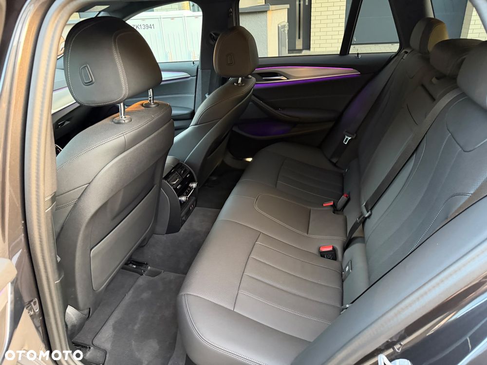 BMW Seria 5 520d xDrive mHEV M Sport sport - 26
