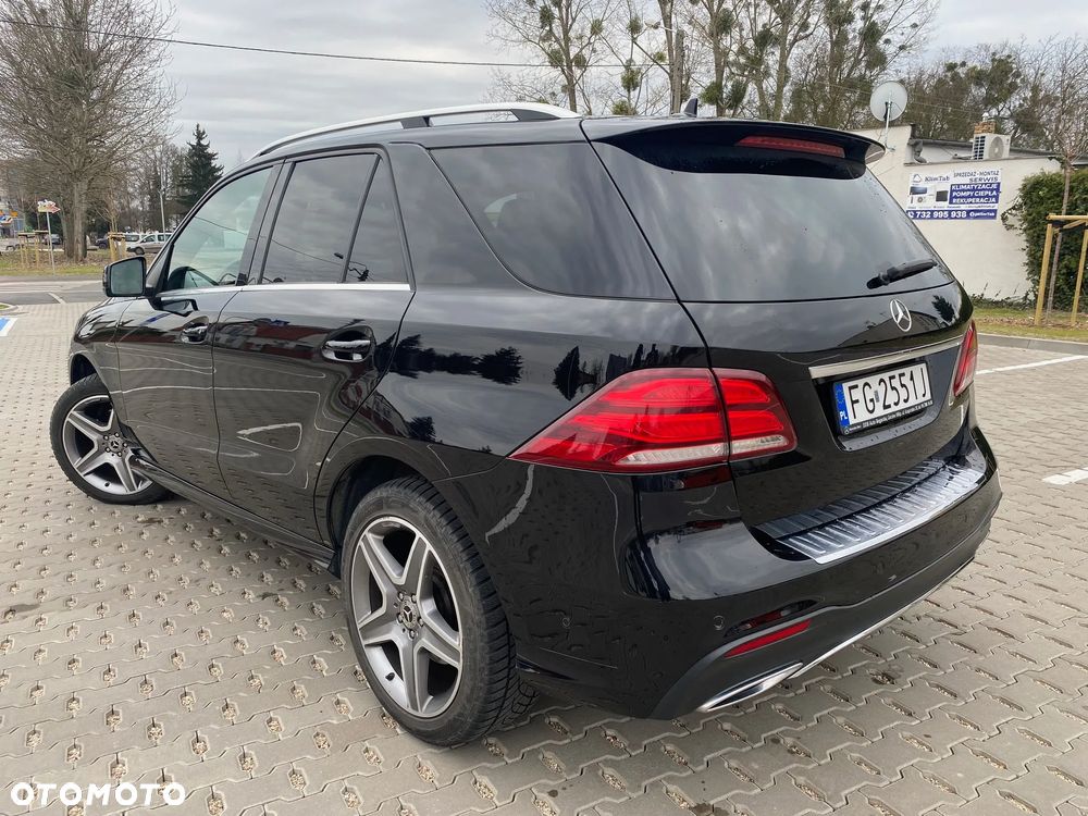 Mercedes-Benz GLE - 1