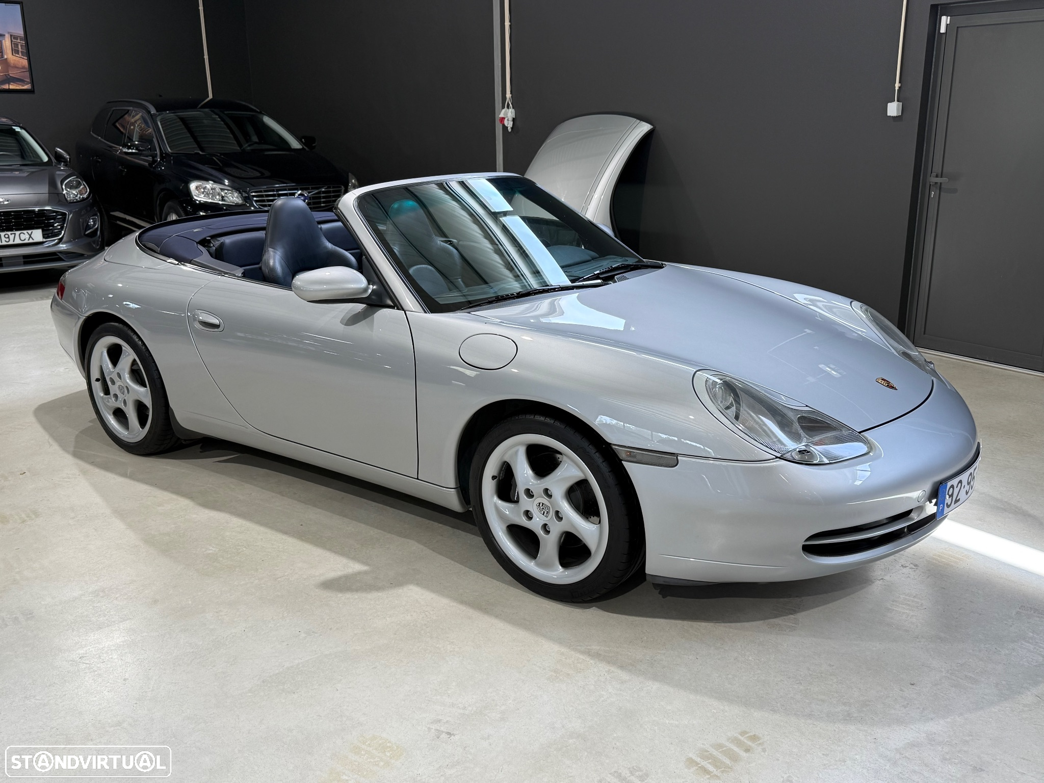 Porsche 911 Série F - 16