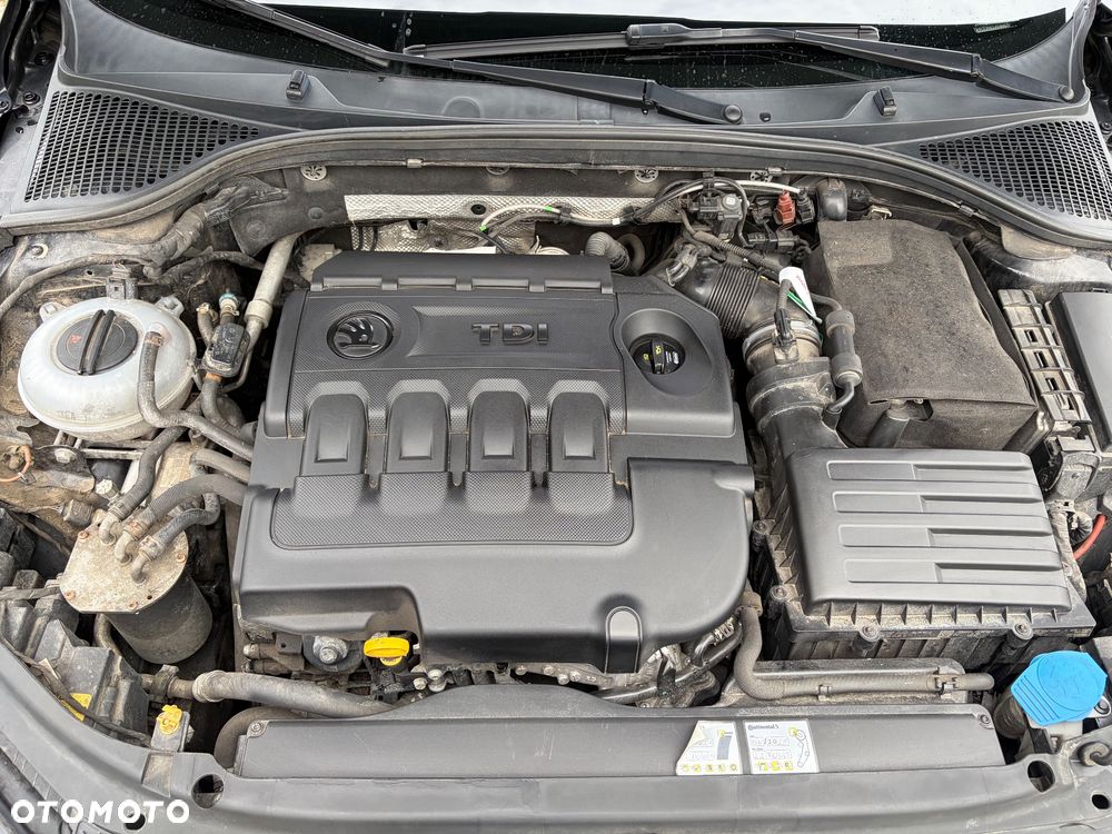 Skoda Octavia 2.0 TDI SCR 4x4 Style DSG - 22