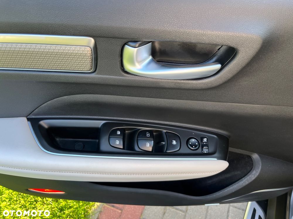 Renault Koleos 2.0 Blue dCi Initiale Paris 4x4 X-Tronic - 32