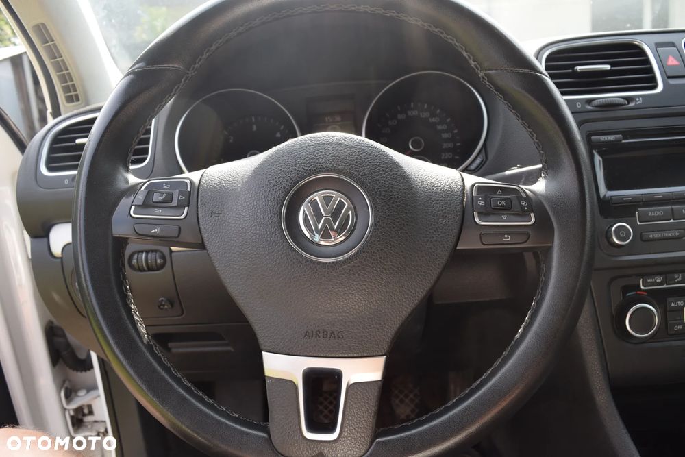 Volkswagen Golf 2.0 TDI Highline - 24