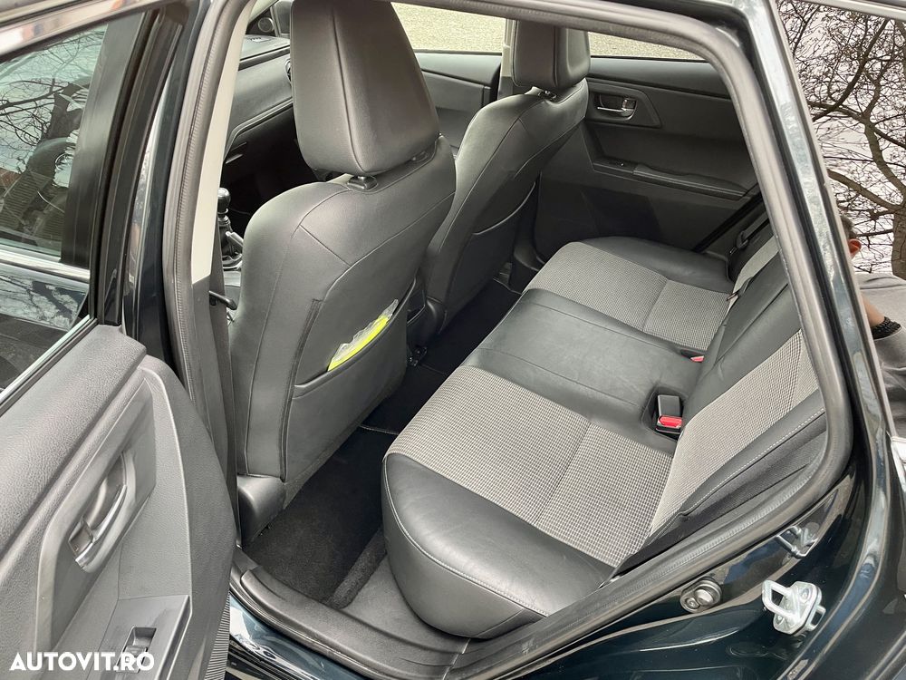 Toyota Auris - 10