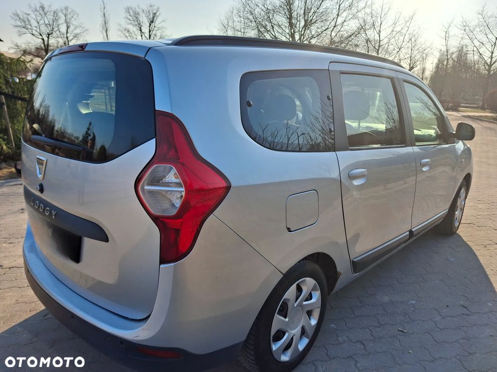 Dacia Lodgy 1.6 Laureate - 6