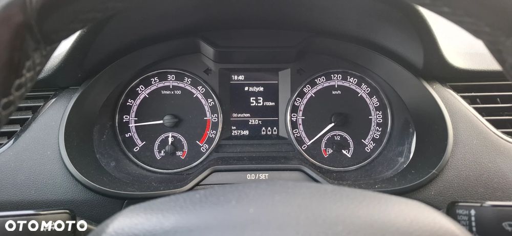 Skoda Octavia 1.6 TDI SCR Active - 12