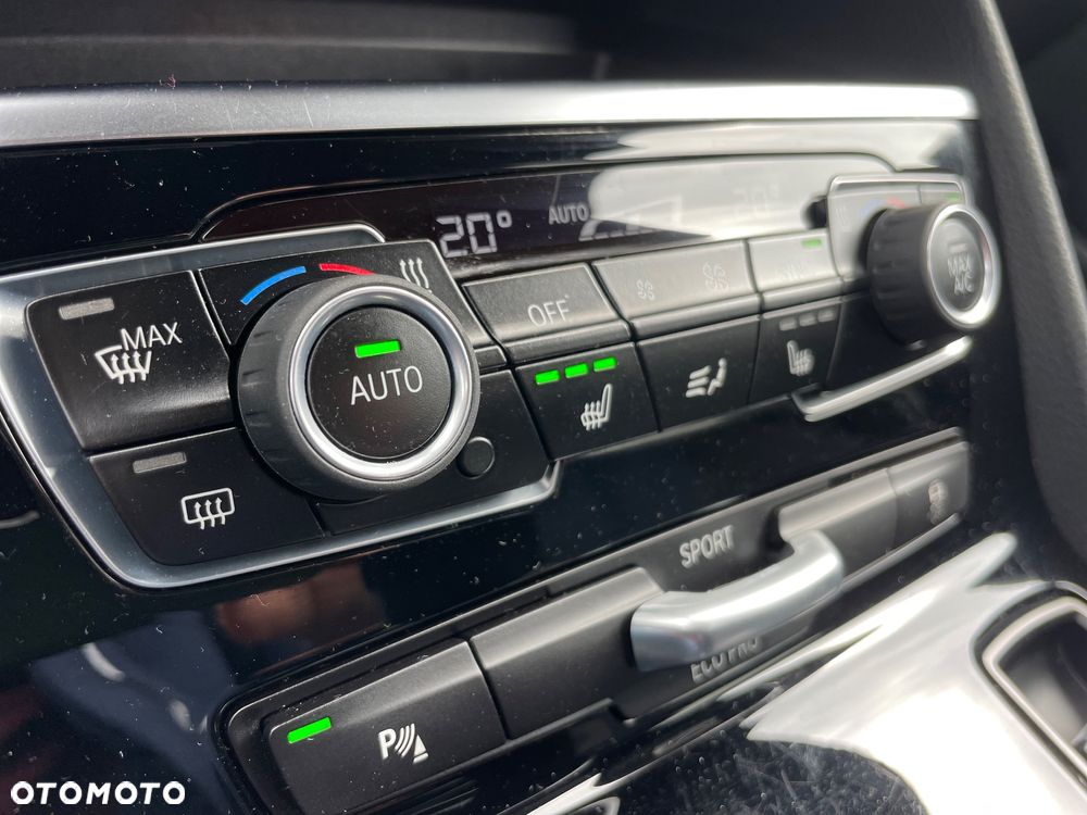 BMW Seria 2 218d GT M Sport - 36