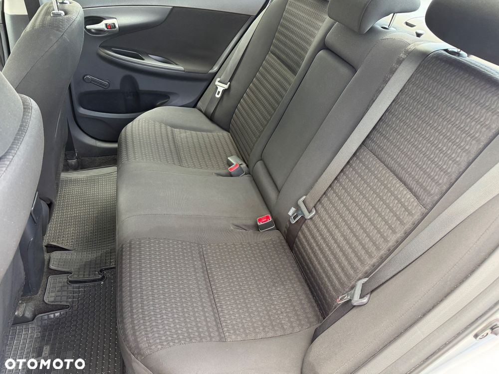 Toyota Corolla 1.6 Premium - 6