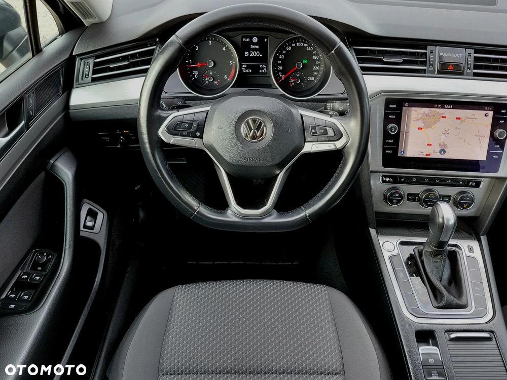 Volkswagen Passat 1.6 TDI SCR DSG Comfortline - 5