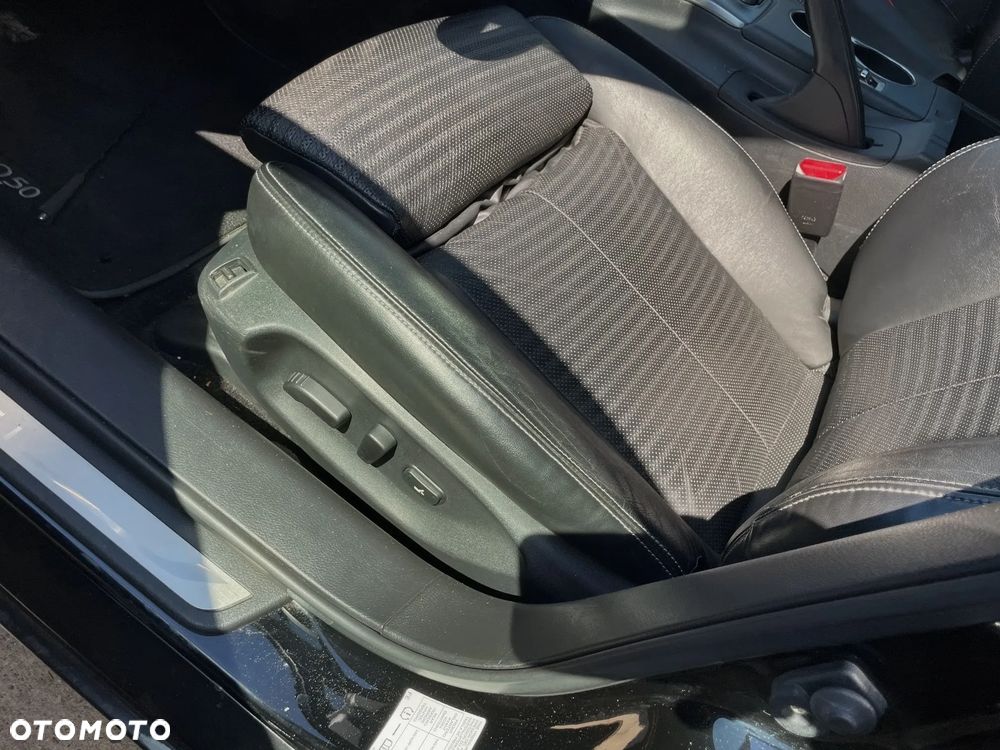 Infiniti Q50 - 9