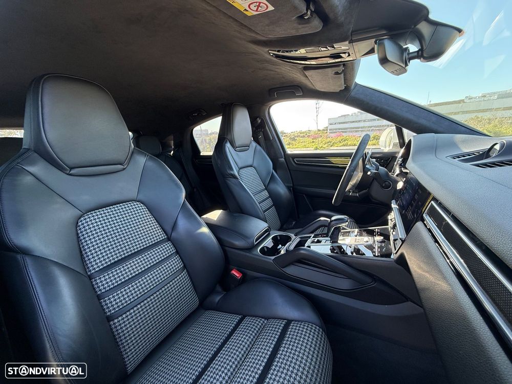 Porsche Cayenne Coupé - 30
