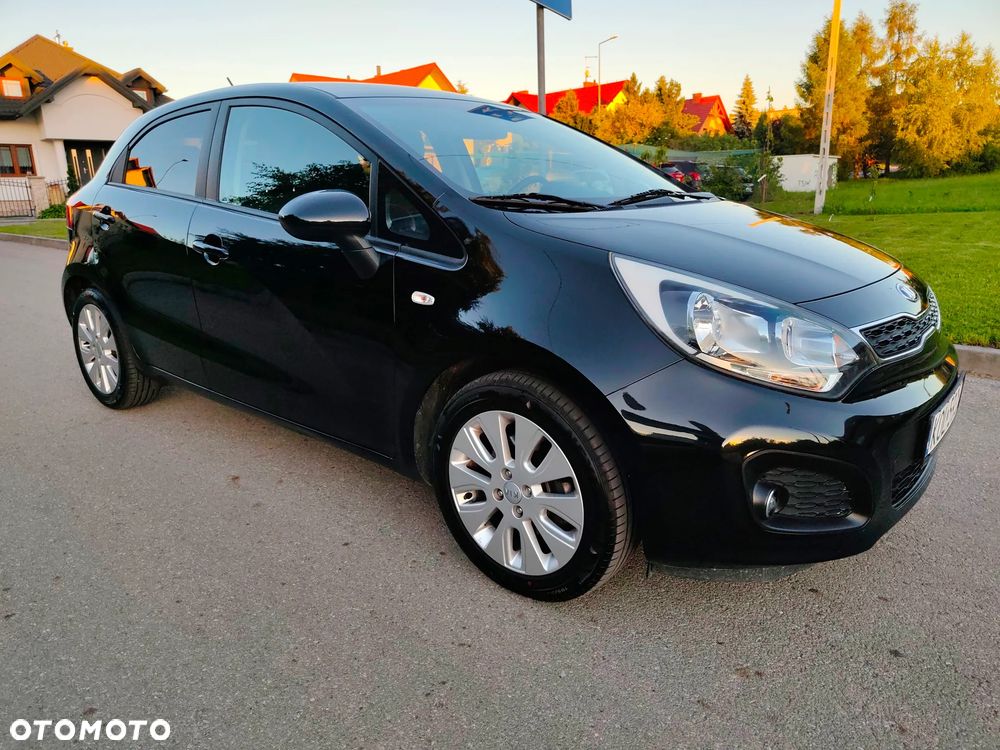 Kia Rio 1.4 Fifa World Cup Edition - 17