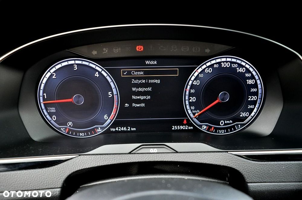 Volkswagen Passat - 20
