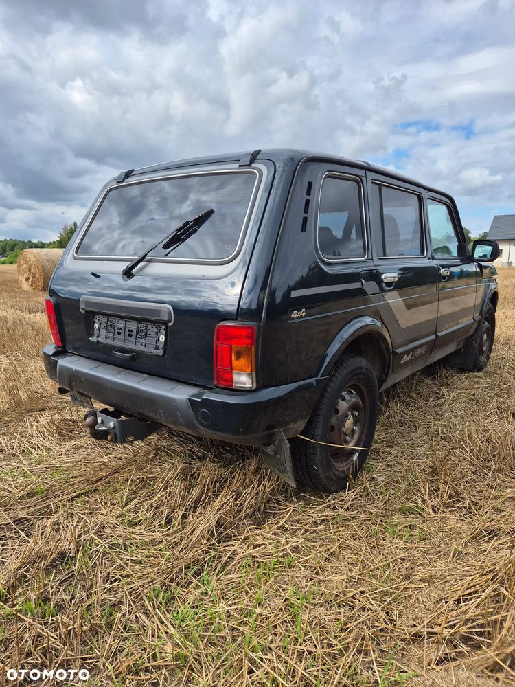 Lada Niva - 4