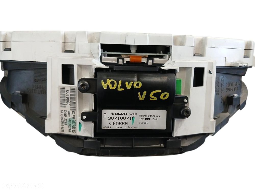 LICZNIK VOLVO V50 30710071 V50 - 3