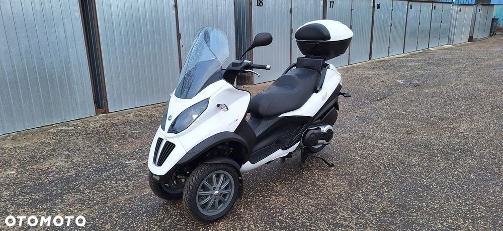 Piaggio MP-3 - 2