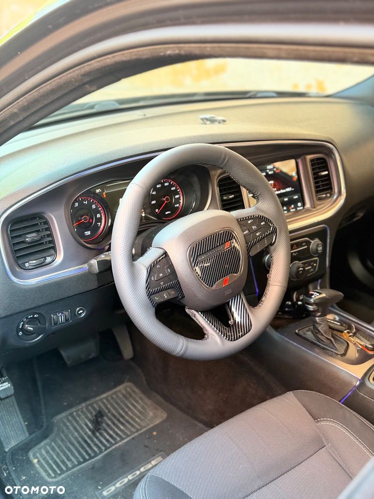 Dodge Charger - 13