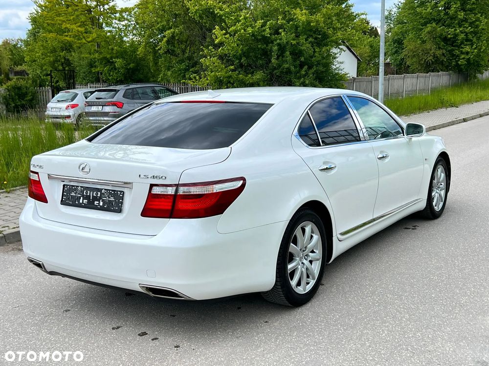 Lexus LS - 2