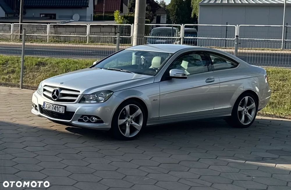 Mercedes-Benz Klasa C 180 BlueEFFICIENCY 7G-TRONIC - 15