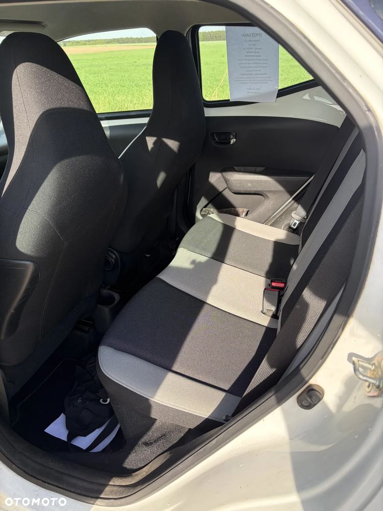 Toyota Aygo - 10