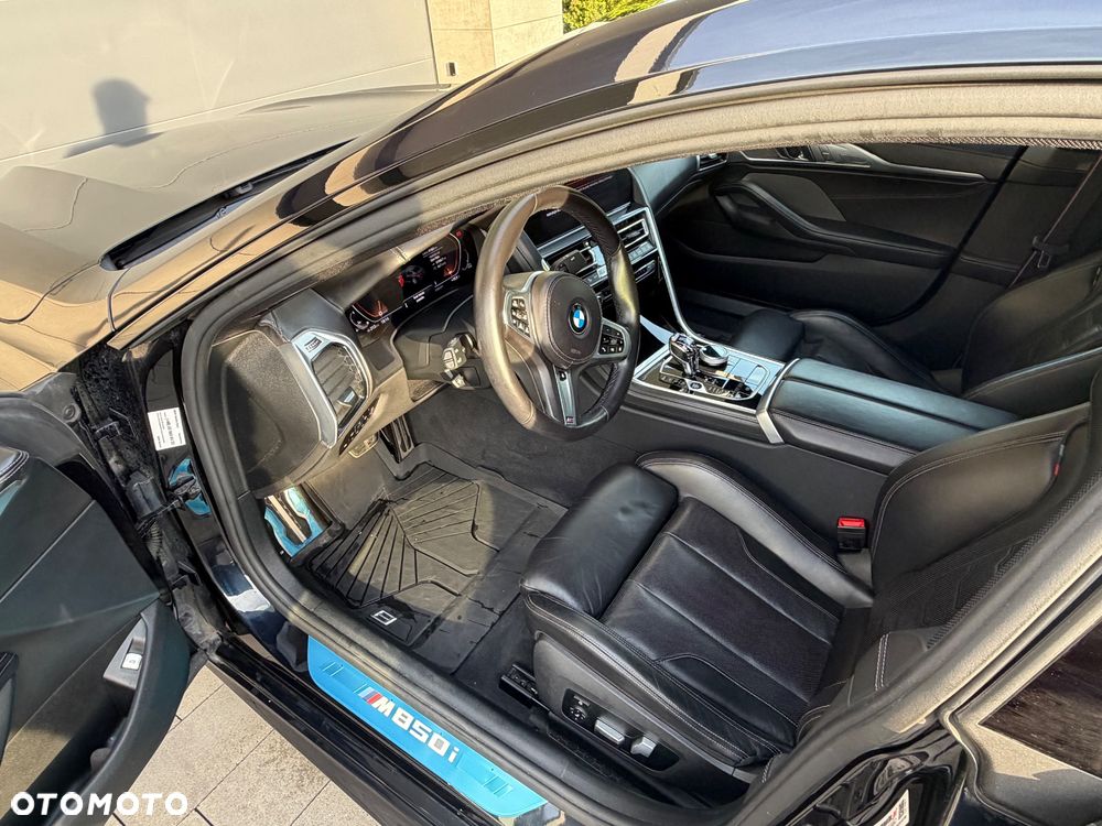 BMW Seria 8 M850i xDrive - 12