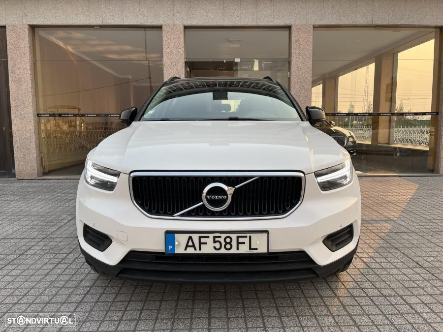 Volvo XC 40 1.5 T2 Momentum Geartronic - 30
