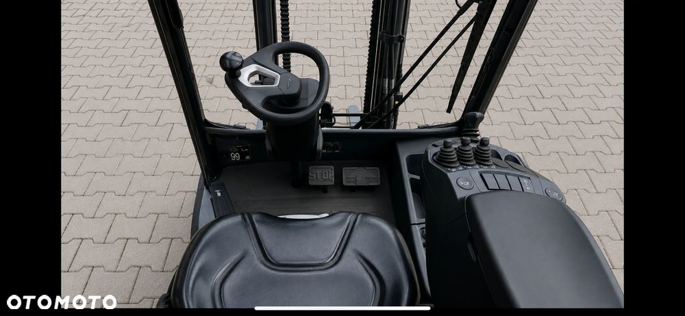 Linde H25T-01 - 3