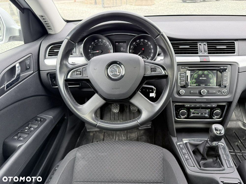 Skoda Superb 1.6 TDI Business - 4