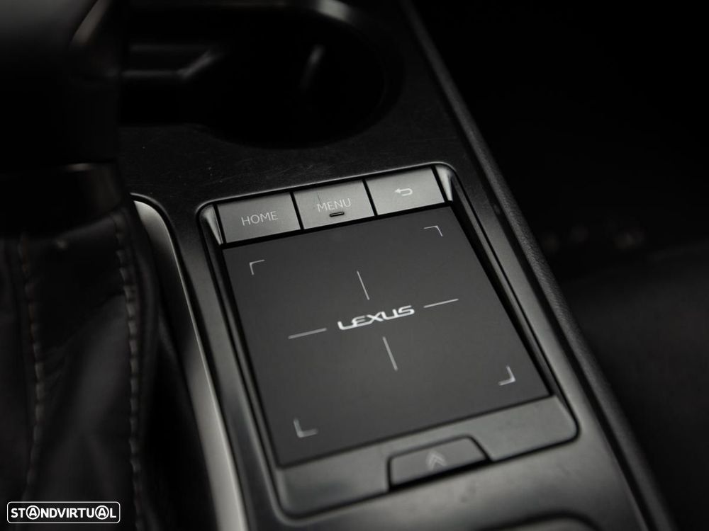 Lexus UX 250h Business - 21